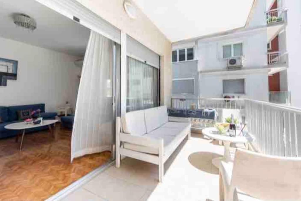 Myria Court Lägenhet Limassol Exteriör bild